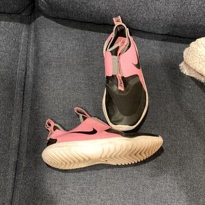 Nike Slip on sneakers